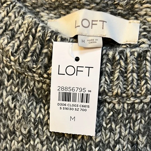 LOFT NWT Heather Gray Sweater with Red Heart Design - Picture 3 of 5